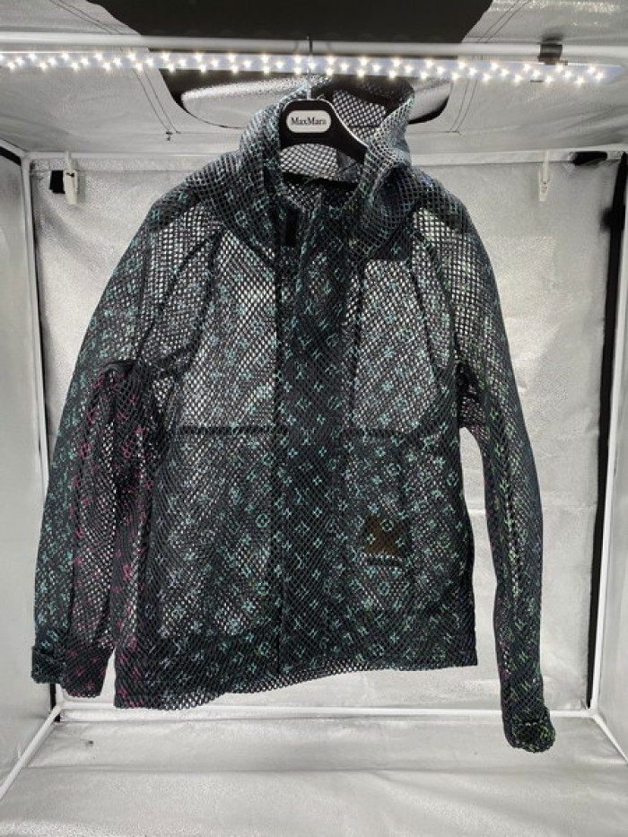 top t-004