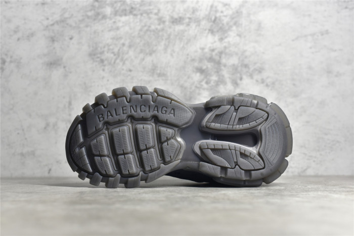 Ba*len*cia*ga track trainer