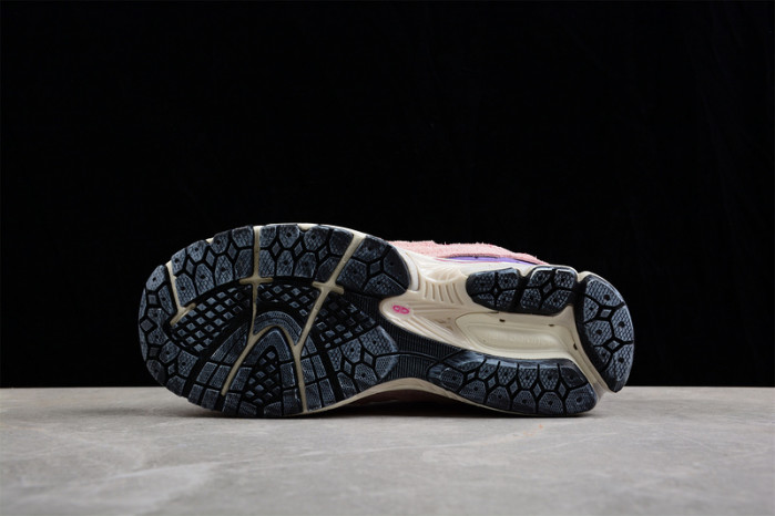 new balance nb-056