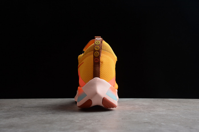 nike zoom fly 4 university gold magma orange   do2421-739
