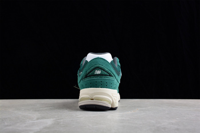 new balance nb-065