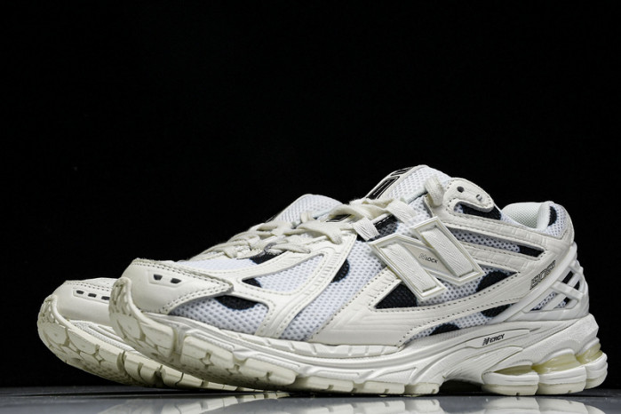 new balance nb-121