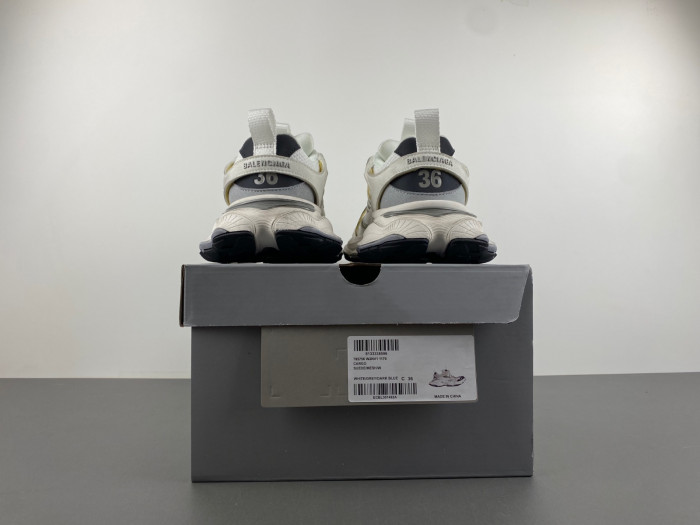 b*al*enciaga cargo  bco-001