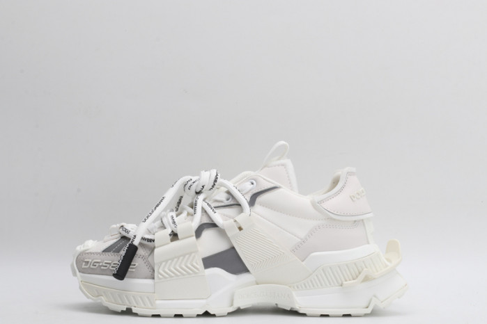 dg  sneakers  dg -016